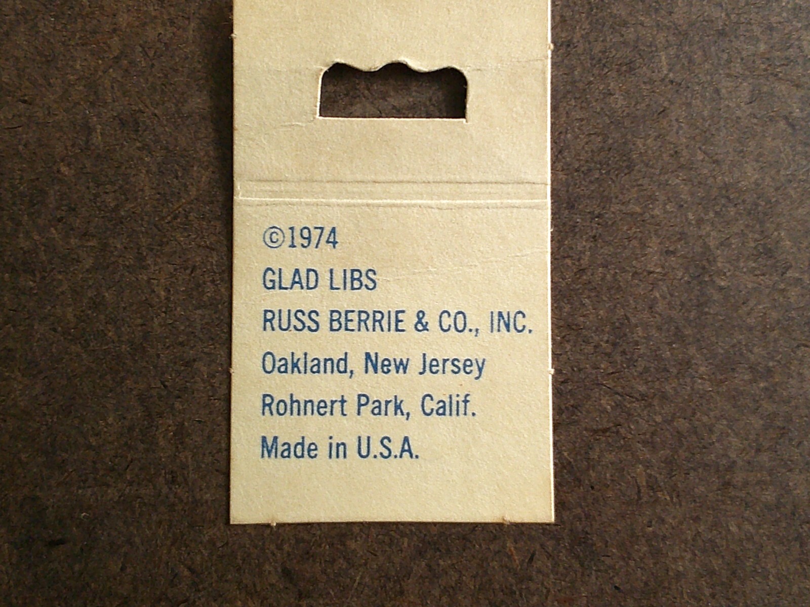 1974 Russ Berrie & Co. Wood Grain Look Wall Plaque GLAD LIBS