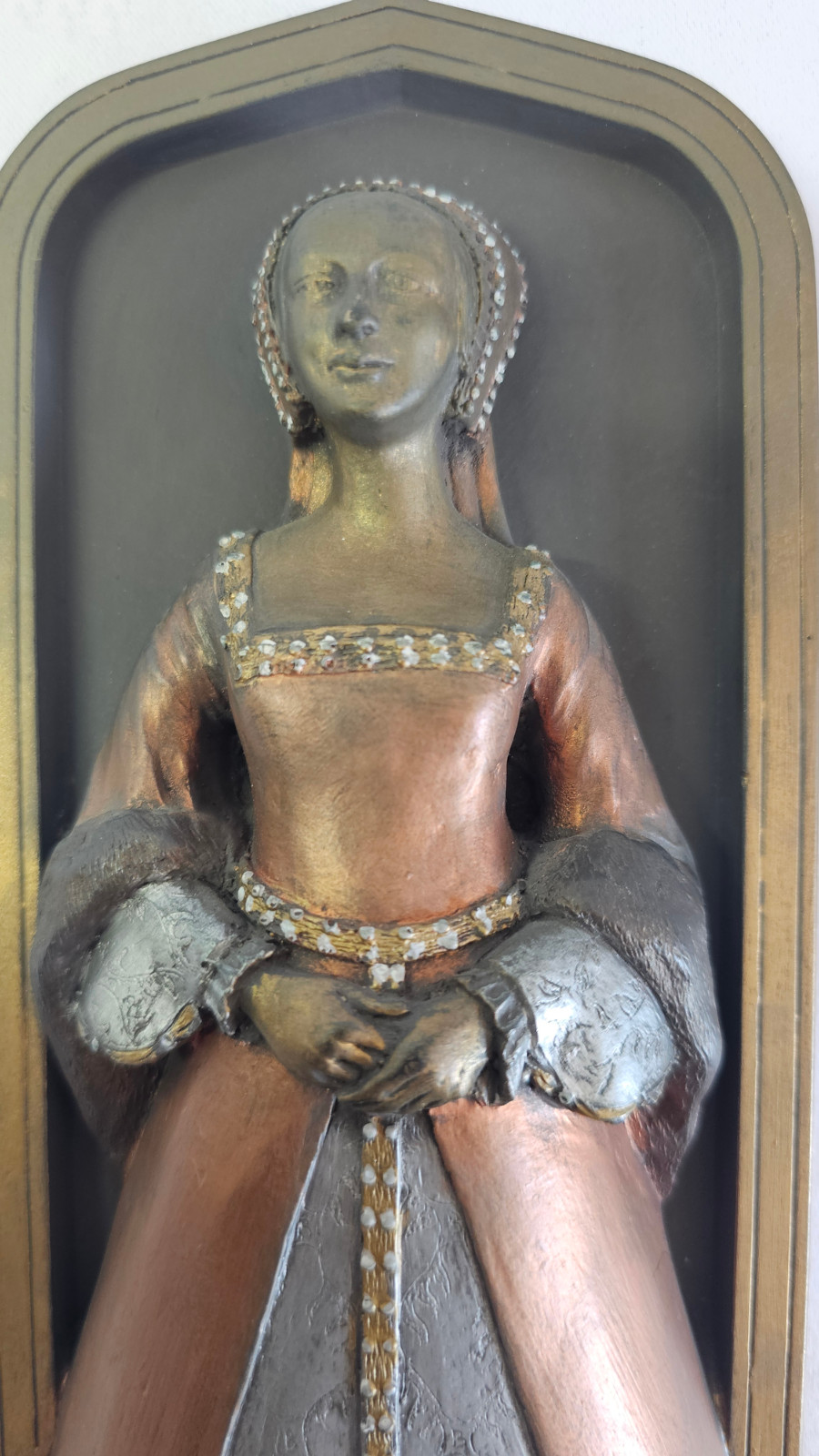 Vintage Marcus Replicas “Anne Boleyn” Wall Plaque – Handmade in England