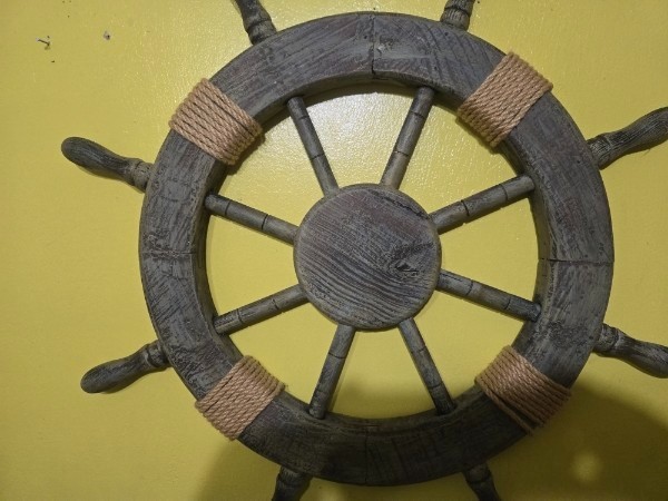 24″ SEA GREEN – GRAY WOOD NAUTICAL – SHIP WHEEL WALL HANG HOME DECOR MSRP $39.99
