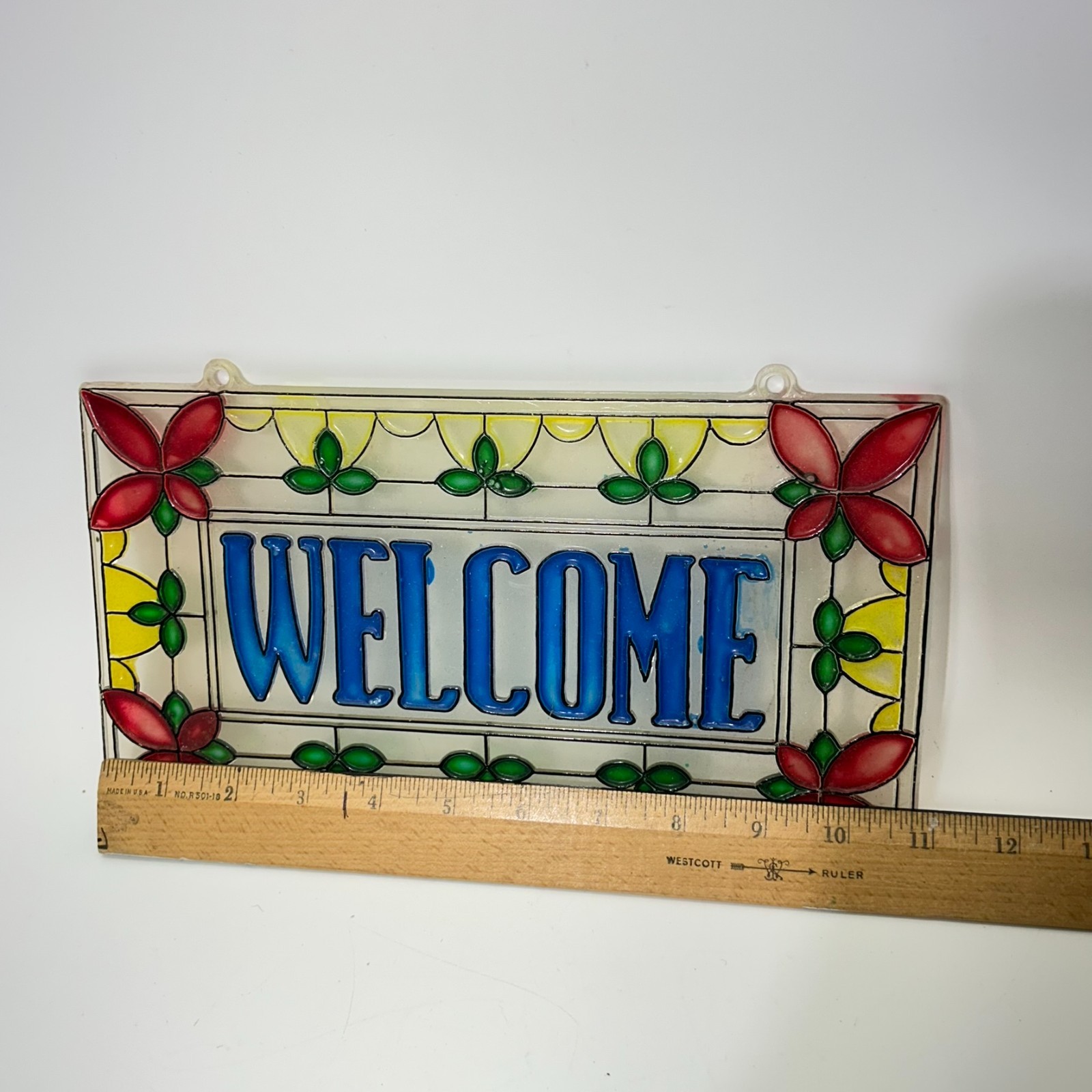 Entryway WELCOME Wall Plaque Decorative PLASTIC VINTAGE Floral Design