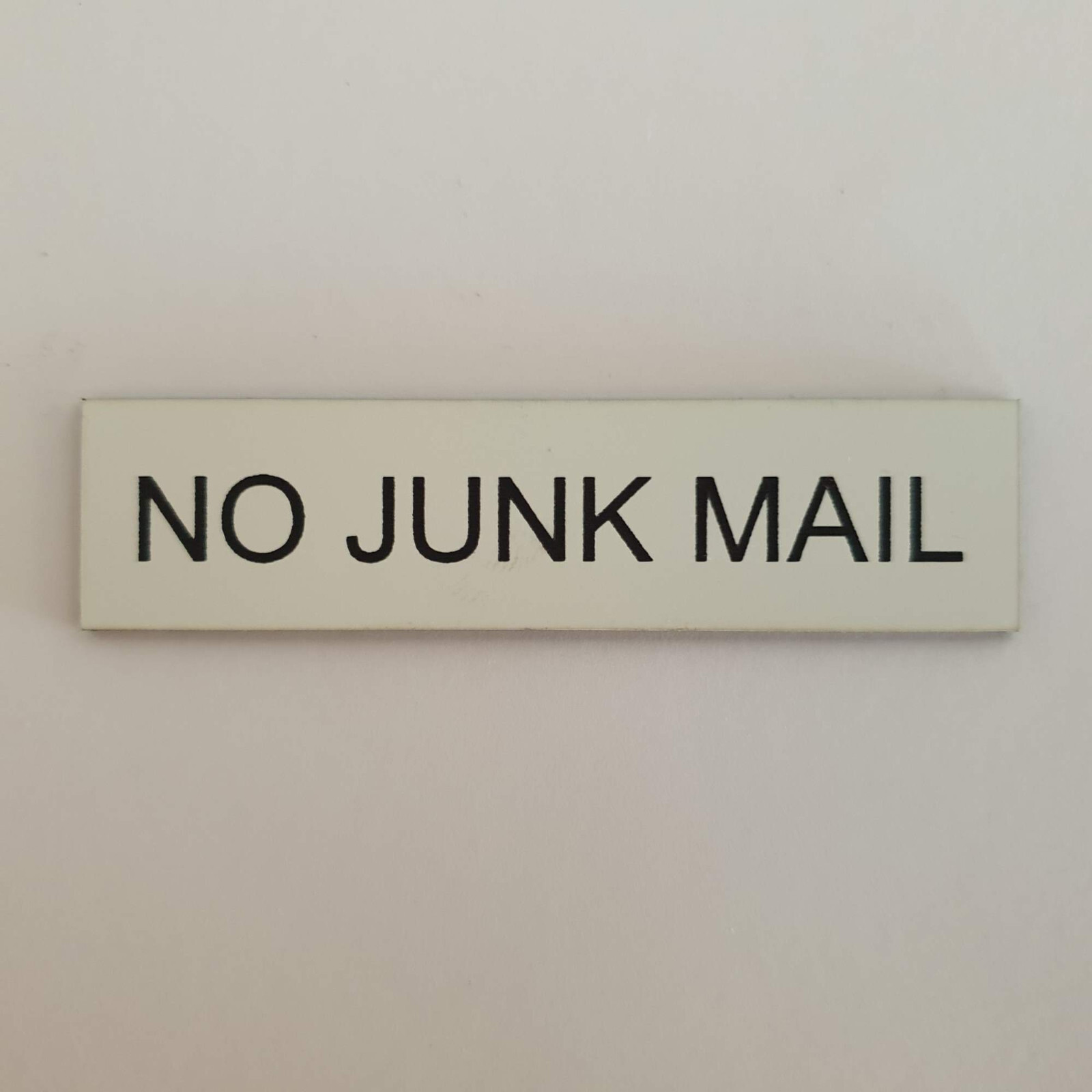 No Junk Mail Sign for Mailbox Letter Box – 30 Colours & 7 Small and Medium Sizes