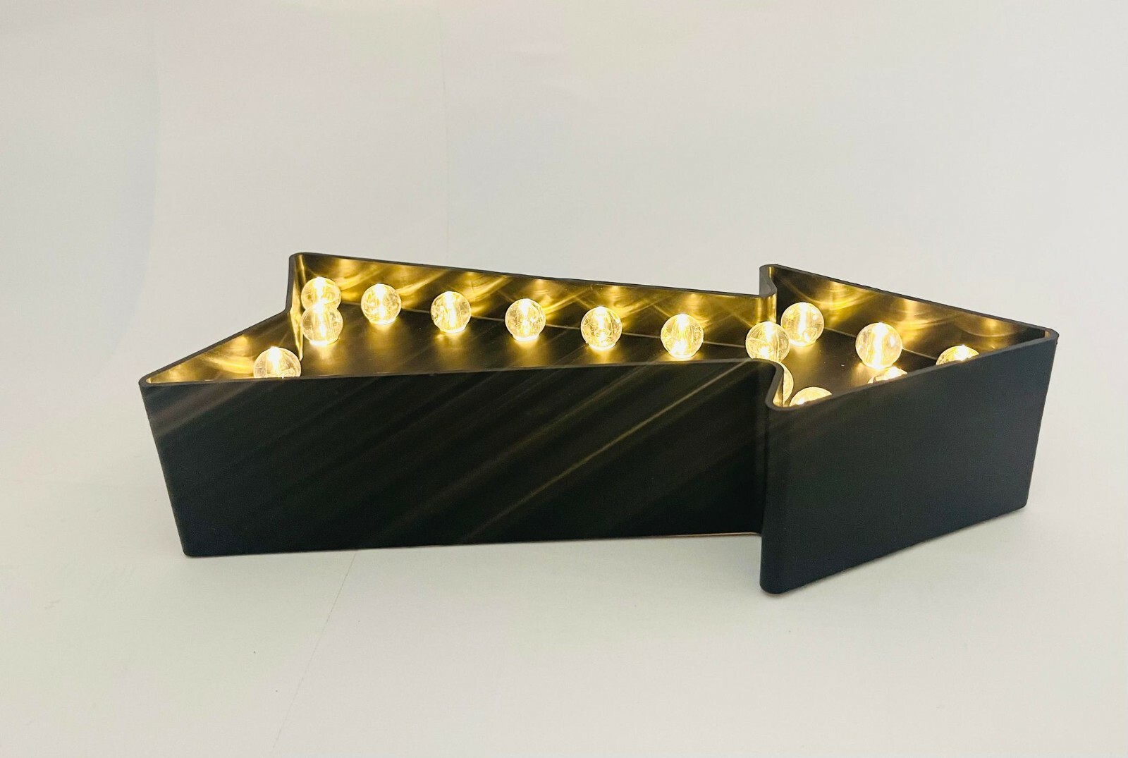 Black Marquee 3D Light Arrow Sign 11×4.5 inch, Battery Operated,2.5inch thick