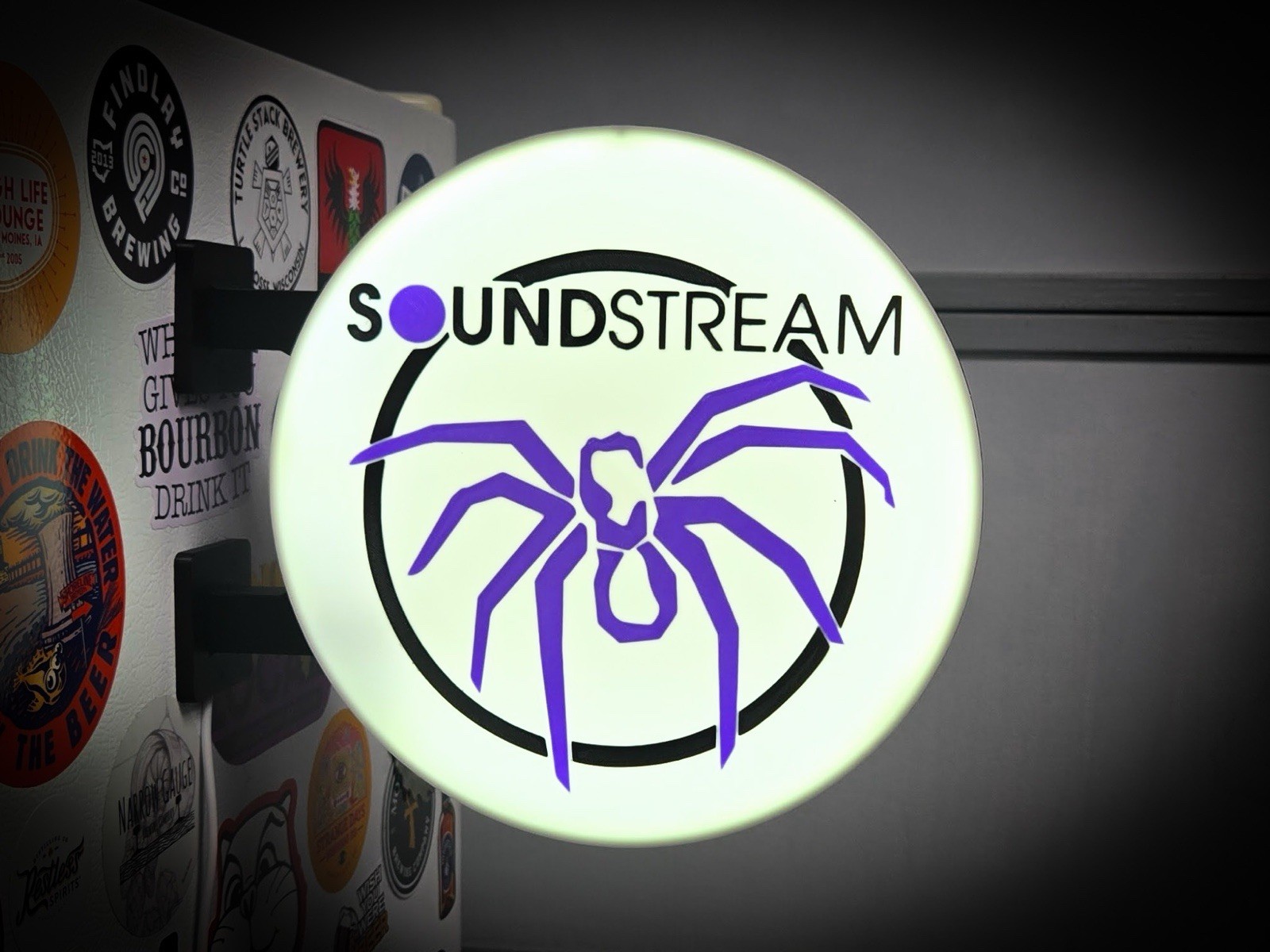 Soundstream Spider Round LED Light Box Car Audio Wall Sign Garage Decor
