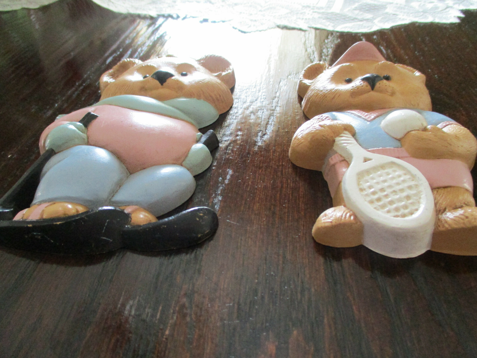 Home Interior Teddy Bear Plaques 2 Wall Accents Ski Tennis Pink/Blue Sport Decor