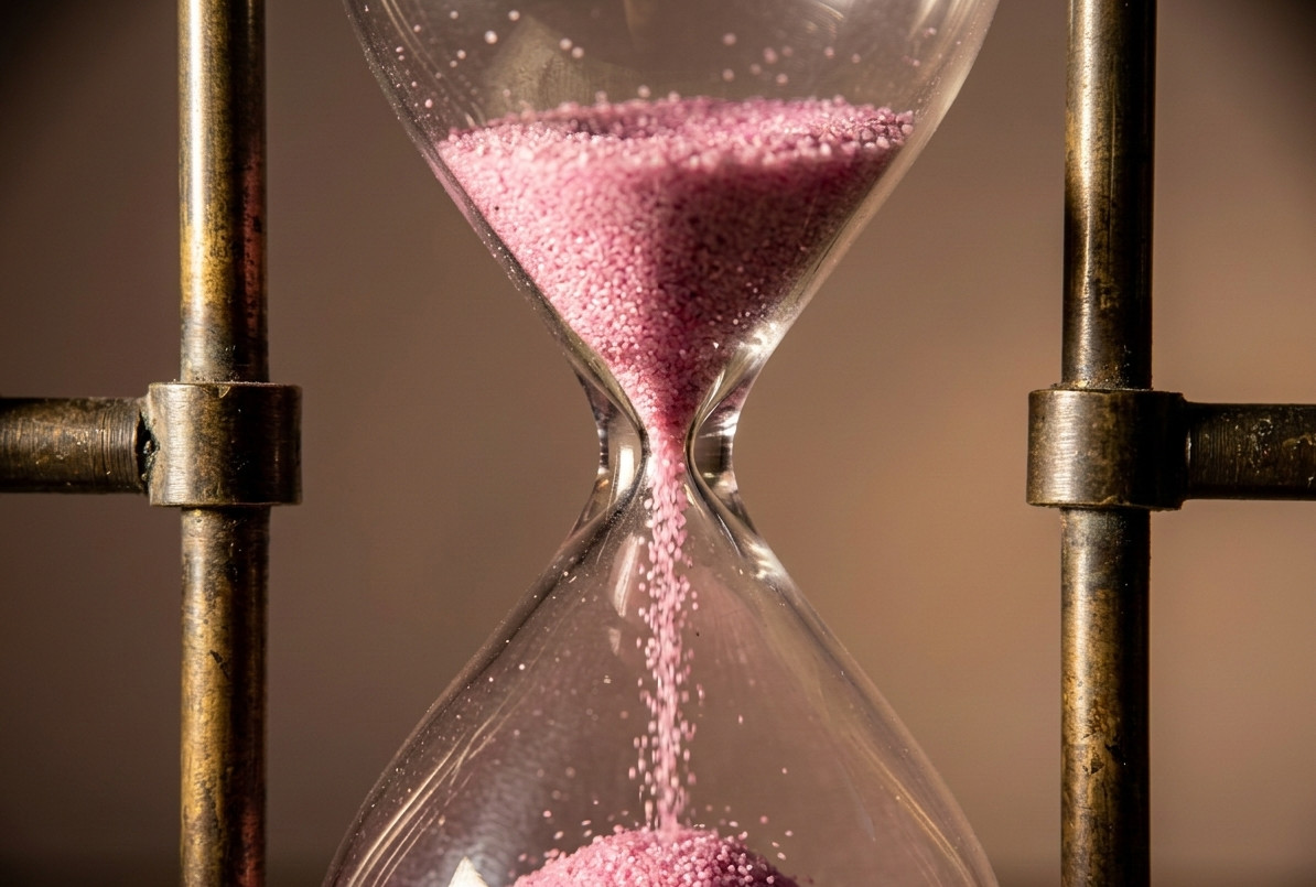 ​Nautical Brass Hourglass Sand Timer with Compass Base – Purple Sand