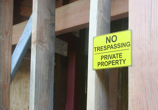 NO TRESPASSING – PRIVATE PROPERTY Sign : Solid Metal Aluminum Weatherproof Signs