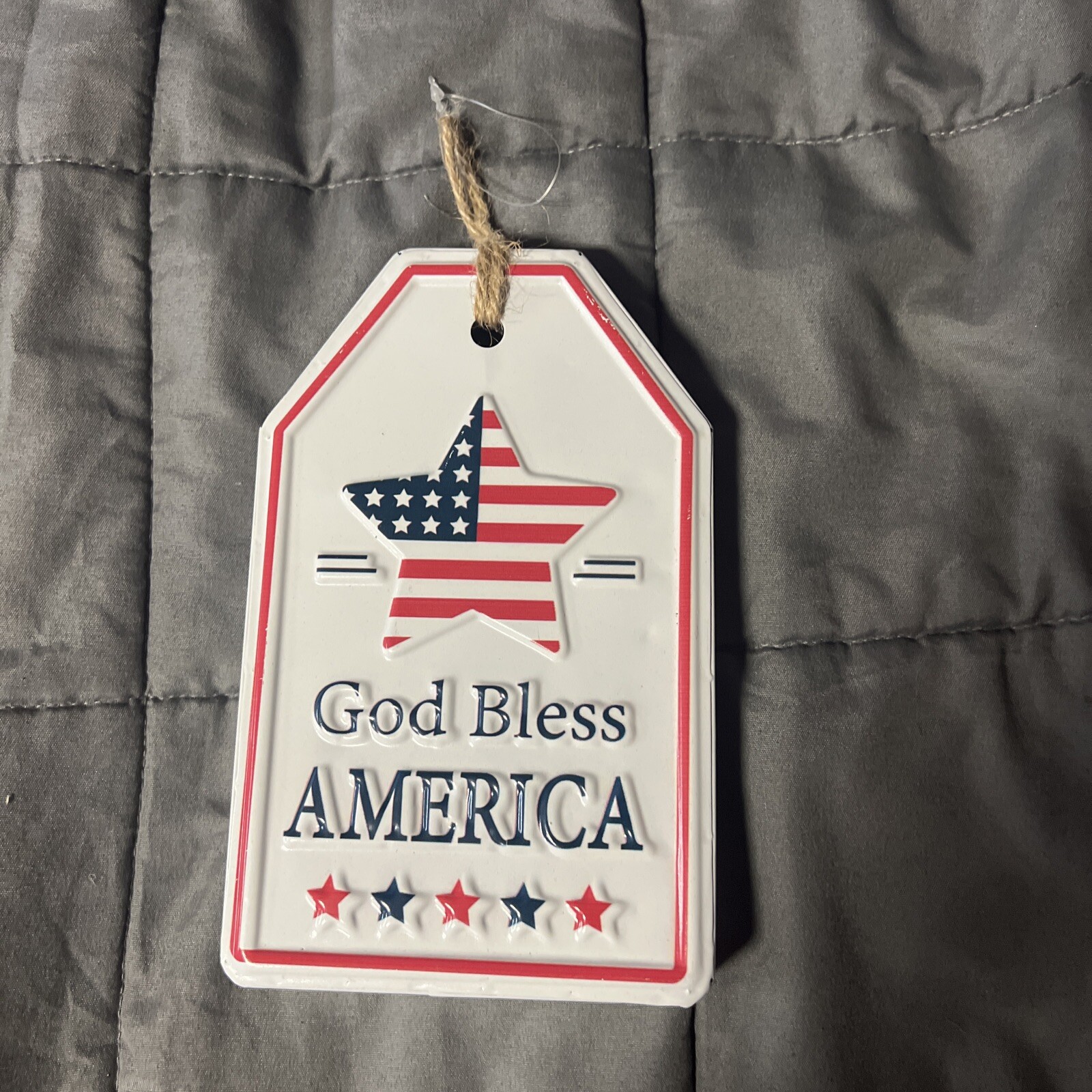 God Bless America Patriotic USA Star Tin (7.5 in x 4.5 in) Sign