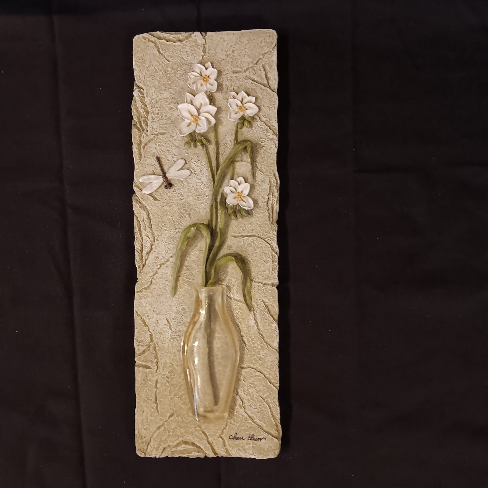 Resin 3D 9.5″x3.25″ Wall Art Hanging Plaque Dragonfly Flowers In Vase