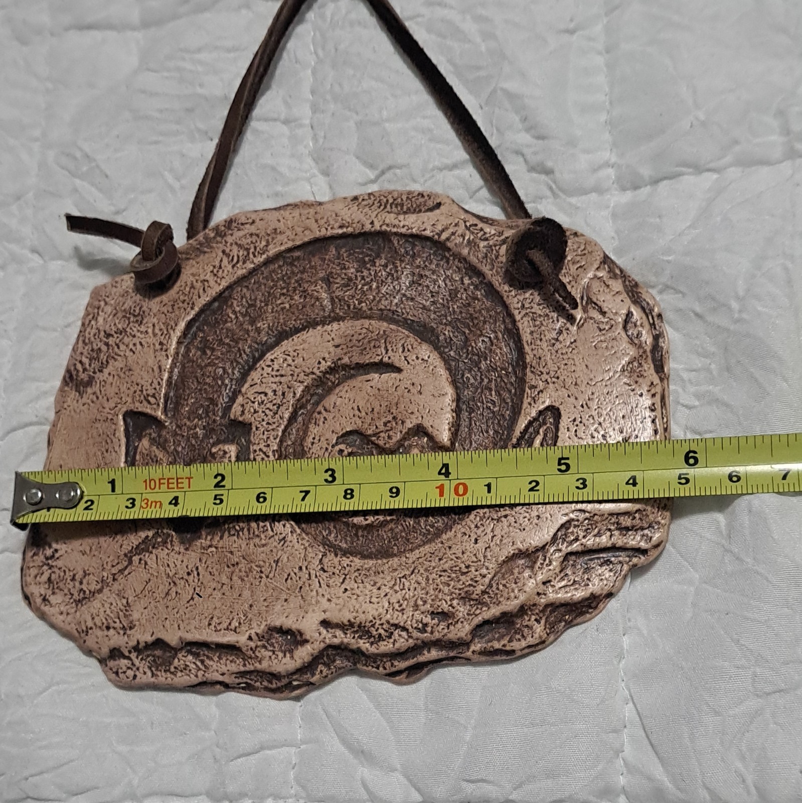 Hanging Ceramic Wall Plaque Petroglyph Beige Brown 6.5×5 in Lizard SW Decor