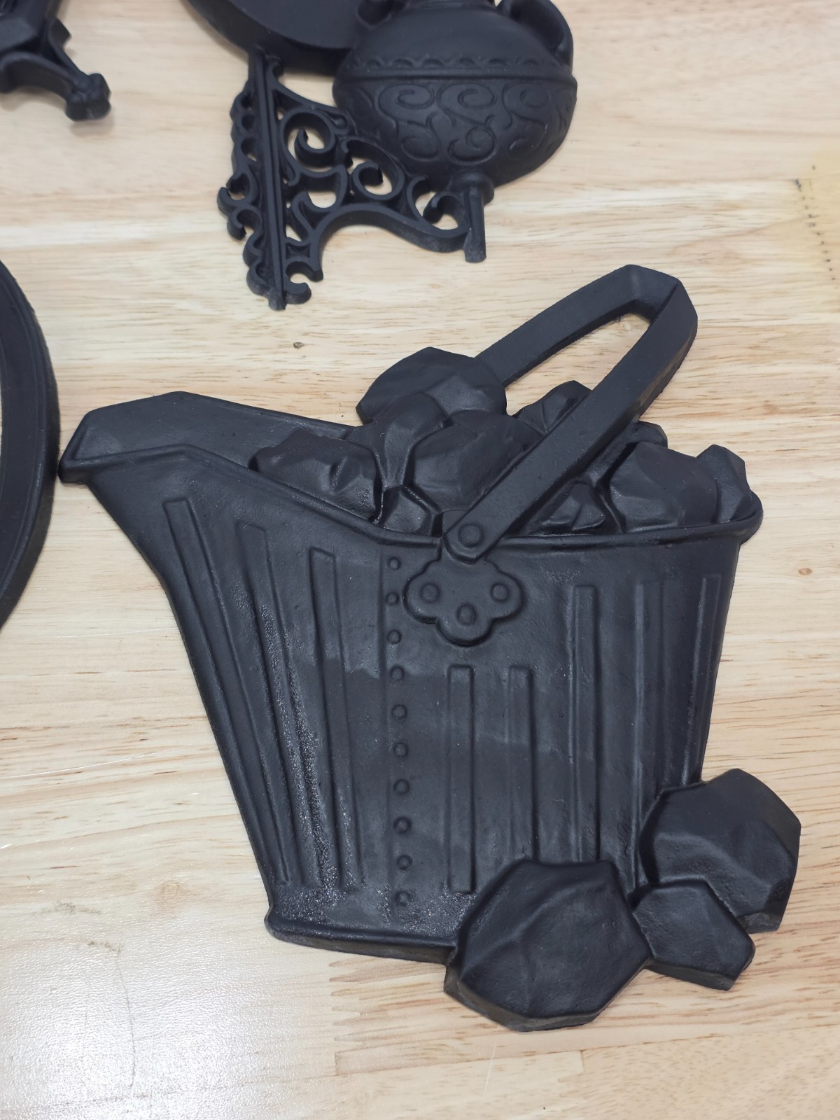 Set of 8 Vintage Sexton Black Cast Aluminum Metal Kitchen Wall Hangings