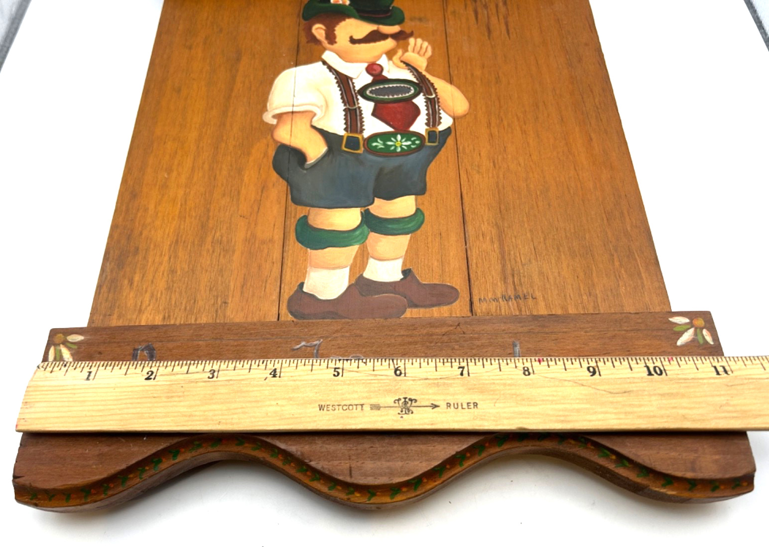 Vintage Hand Painted German Bavarian Der Meister Wooden Wall Plaque Signed