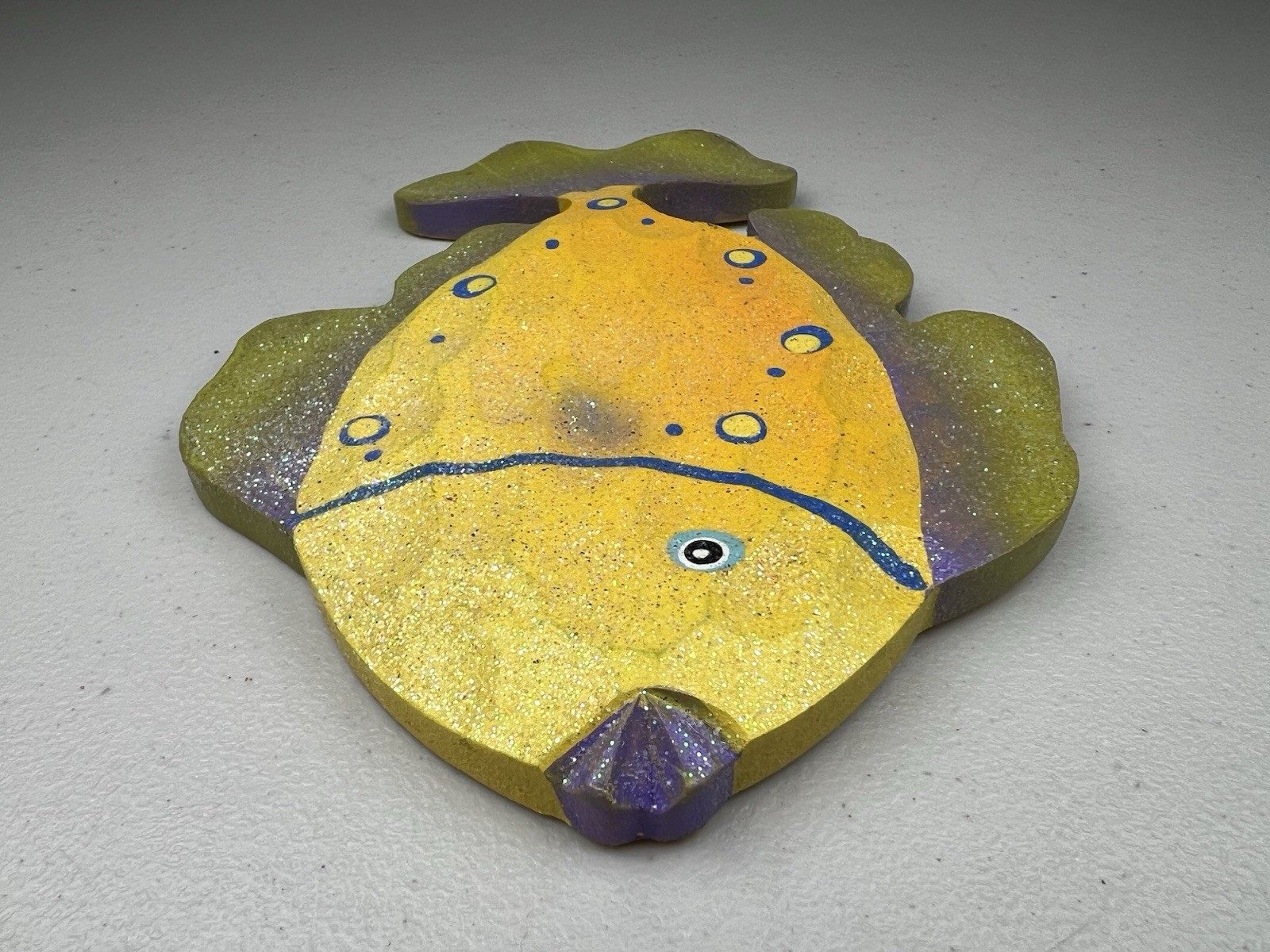 4 Beachcombers Glitter Fish Wall Plaques Nautical Wood Look Resin Coastal Decor