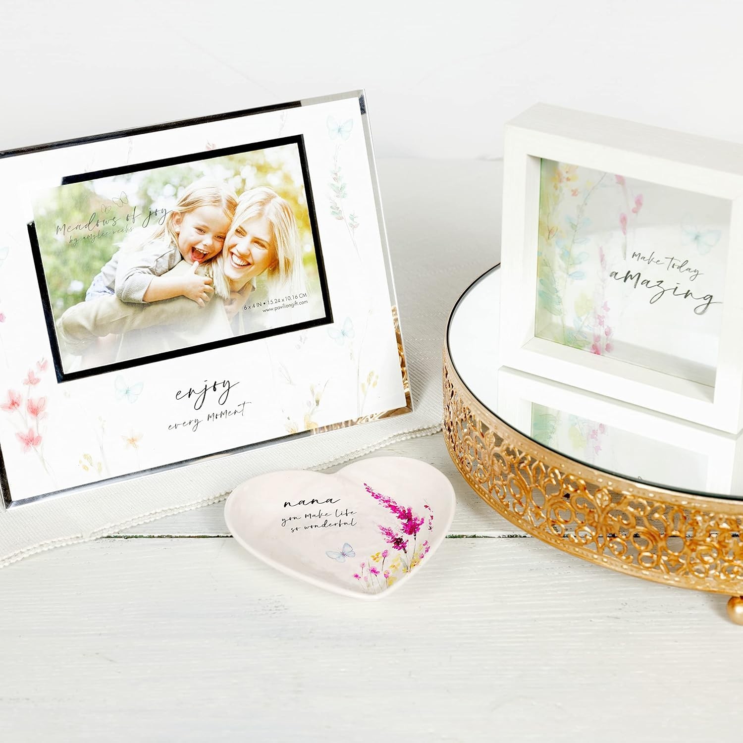 Nana – Ceramic Heart-Shaped Keepsake Floral Dish, You Make Life Wonderful 4.5in