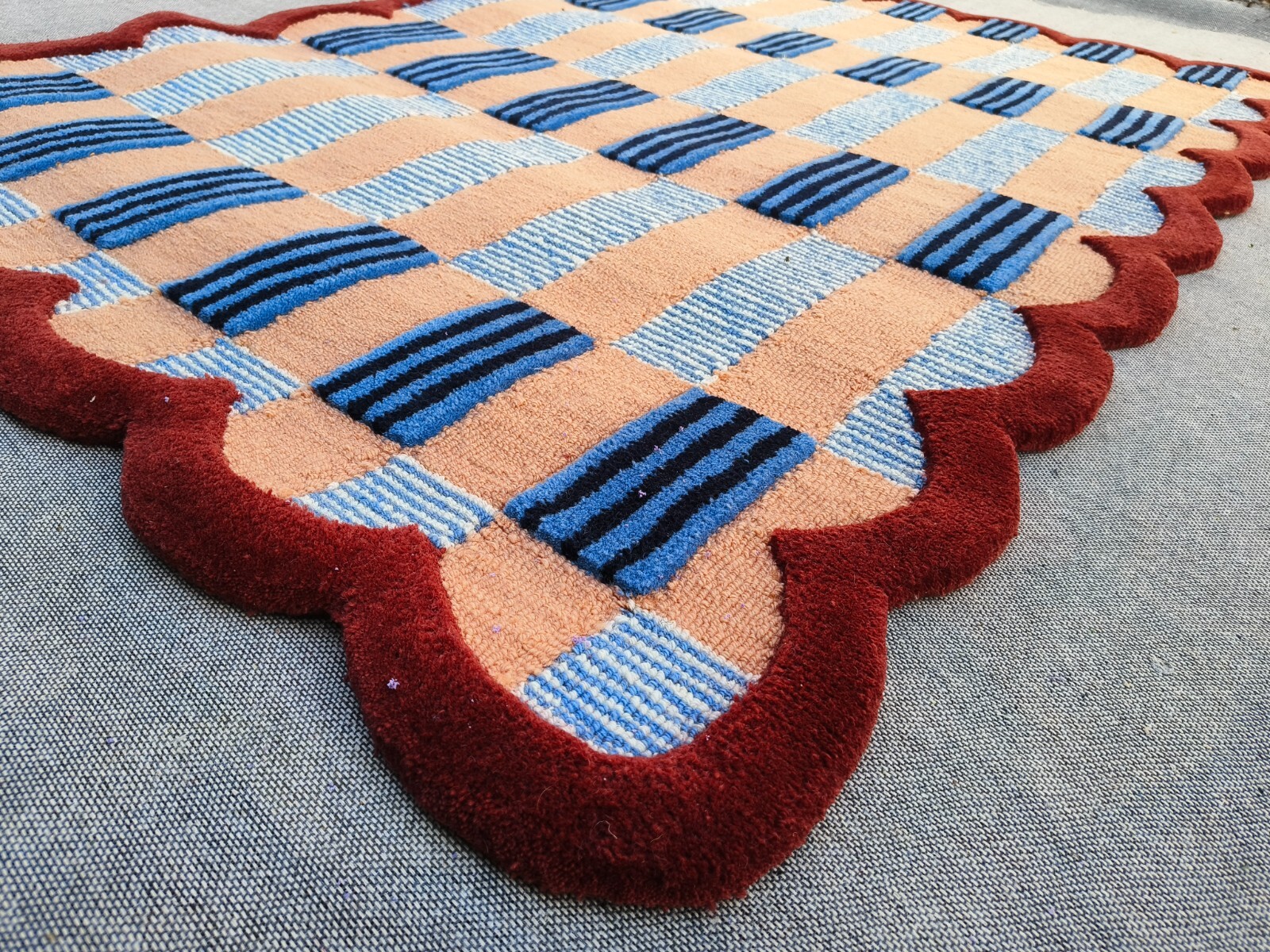 Handmade Checkered Wool Rug Blue Red | Scalloped Geometric Carpet Living Room