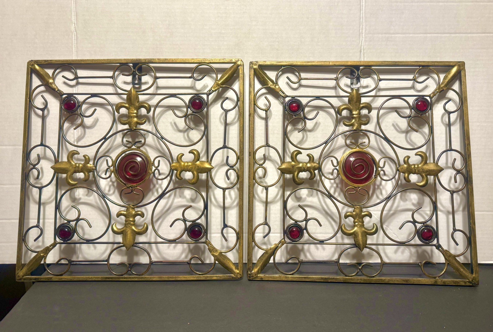 Beautiful 2-Piece Fleur De Lis Red Jeweled Cast Metal Rustic Wall Sculpture 14”