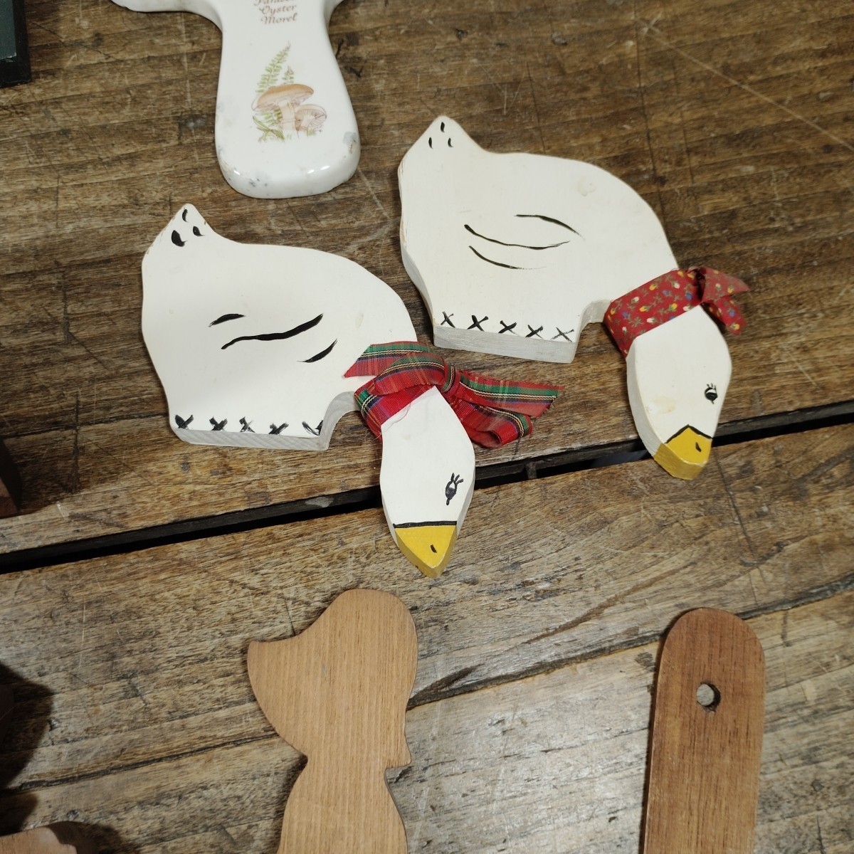 Vintage Country Folk Art Wooden Cutout Lot Geese Hearts Welcome Kitchen Rooster