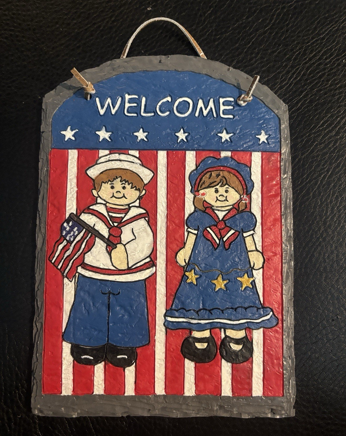 Patriotic Americana Welcome Slate Hanging Sign Arch Stars & Stripes Vertical