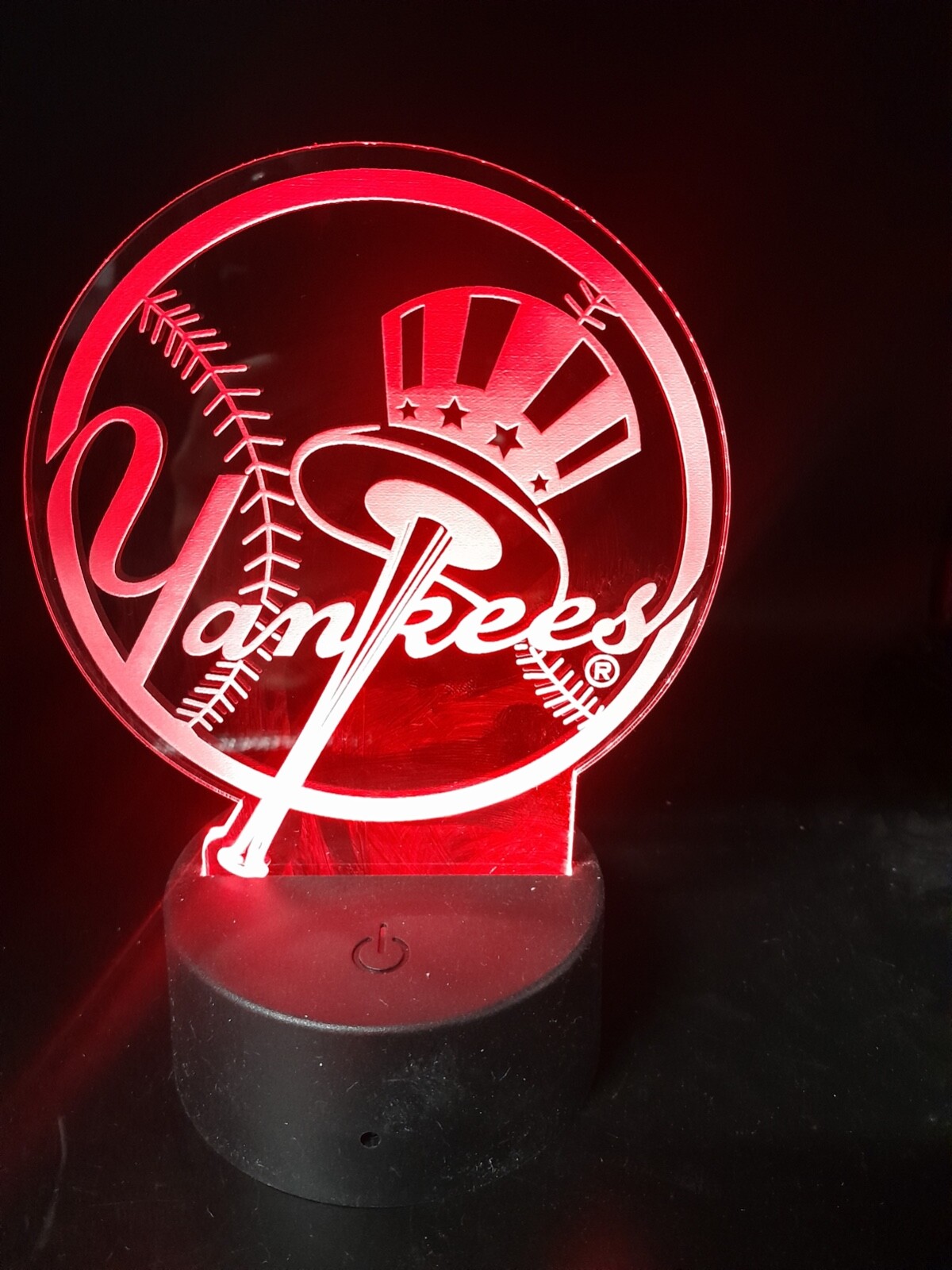 Edge Lit Tabletop Sign, Multi-Colored LED, New York Yankees Top Hat Night Light