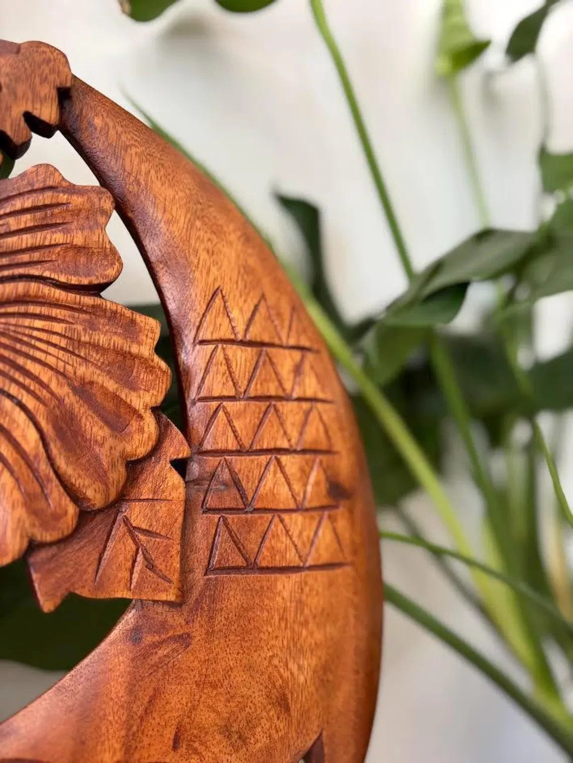 Hawaii Decor Hand Made Solid Wood 19.5″ Carved Fish Hook With Engraved Hibiscus