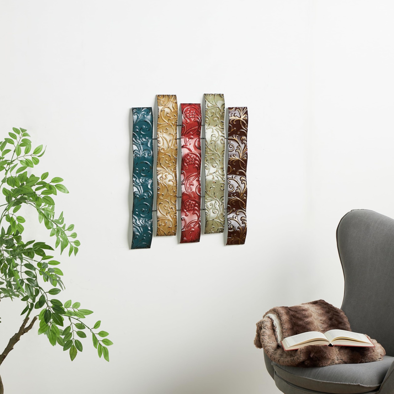 13951 Metal Wall Decor, Multicolor, 24 by 20″