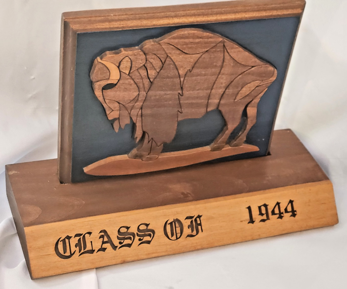 Vintage Custom Made Intarsia Wooden 3D Bison Buffalo Class of 1944 Commemorative