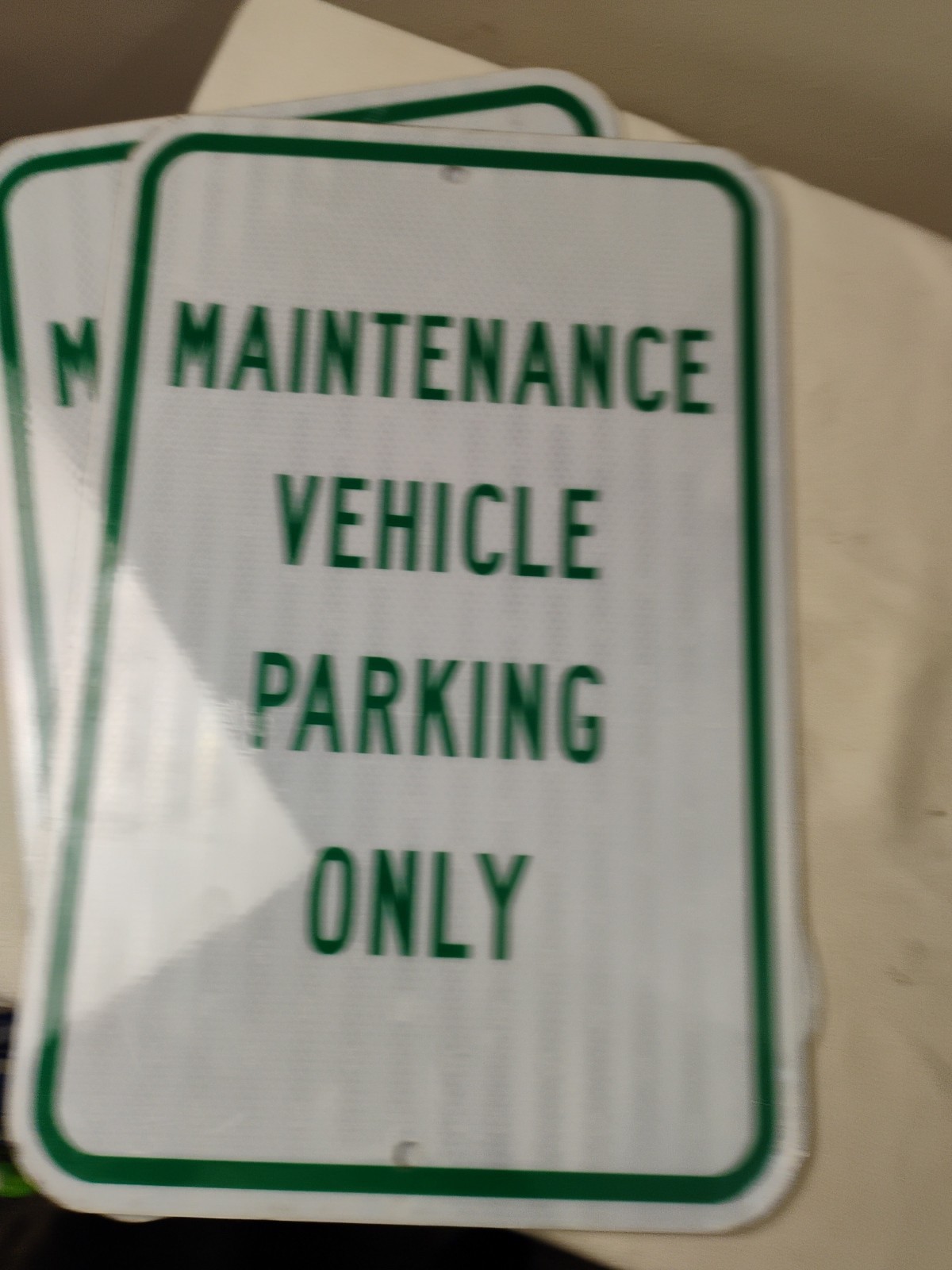 “Maintenance Vehicle Parking Only” 12″ X 18″ Reflective Signs EUC Bulk Discount