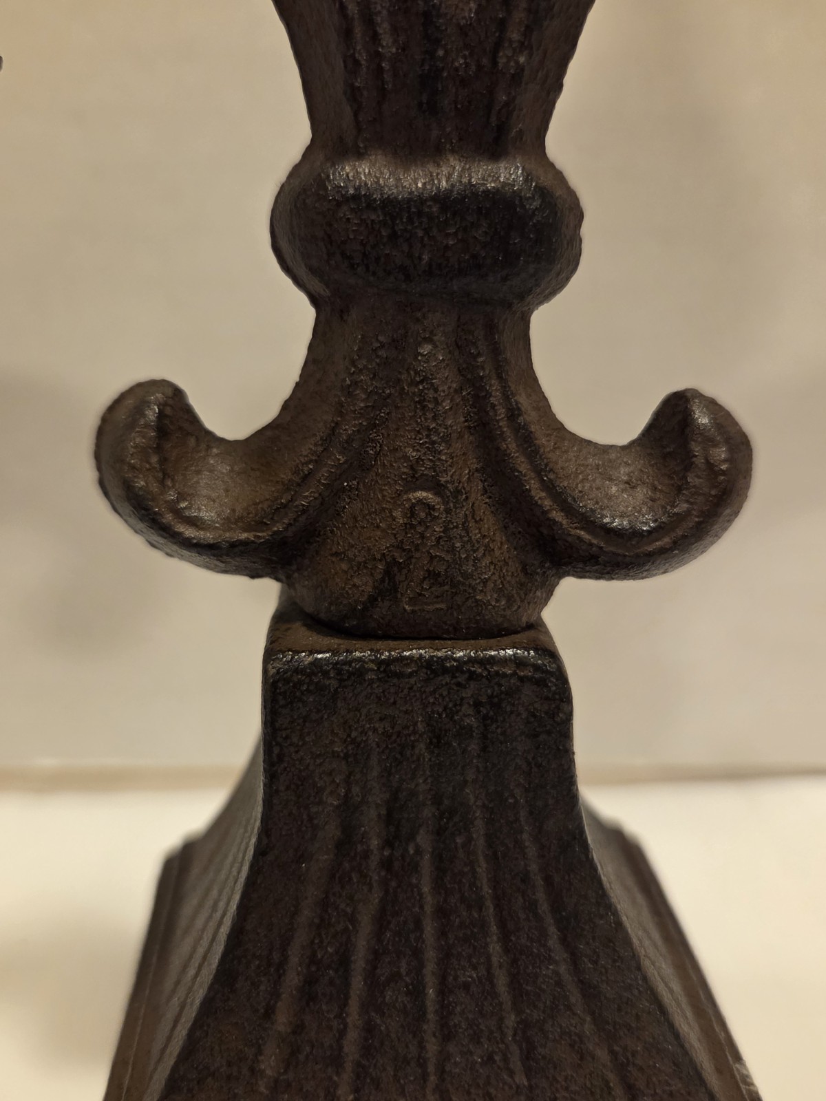 Fleur de Lis Cast Iron, Metal, Heavy – Fence Post, Bookends, Decorations