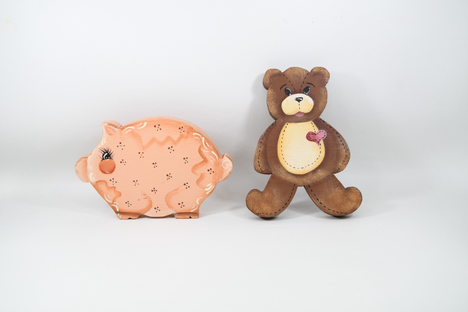 Vintage 1980s Wood Heart Pig Sheep Bear Hand Painted Granny Cottage Core Nursery
