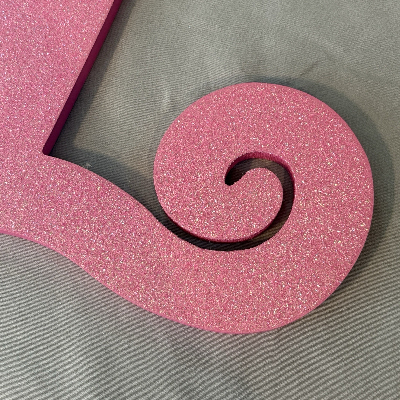 Hobby Lobby Decorative Pink Glitter Sparkly Wall Mount, Letter L