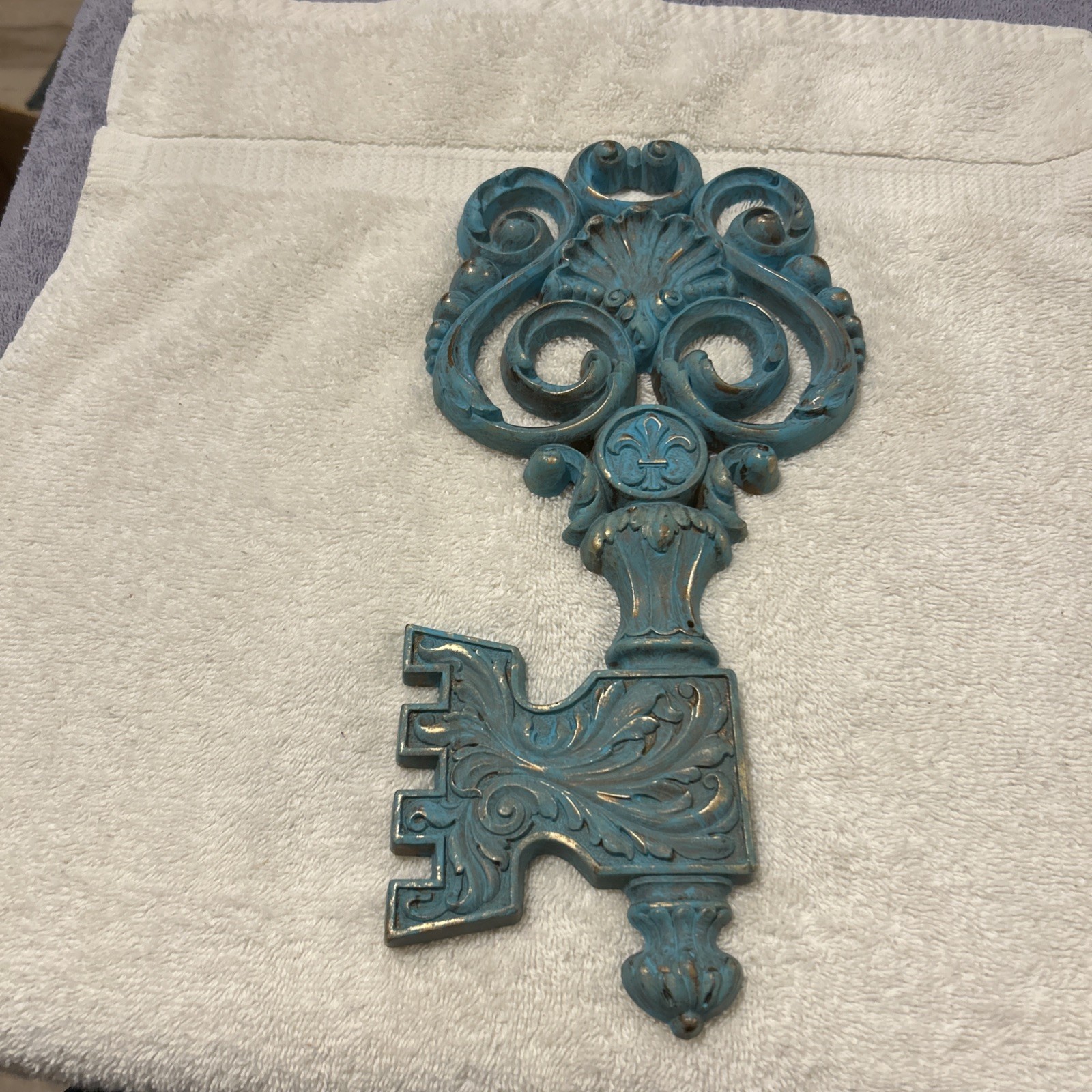 Large Skeleton Key Wall Hanging Antiques Shabby Teal Turquoise Blue 12×6