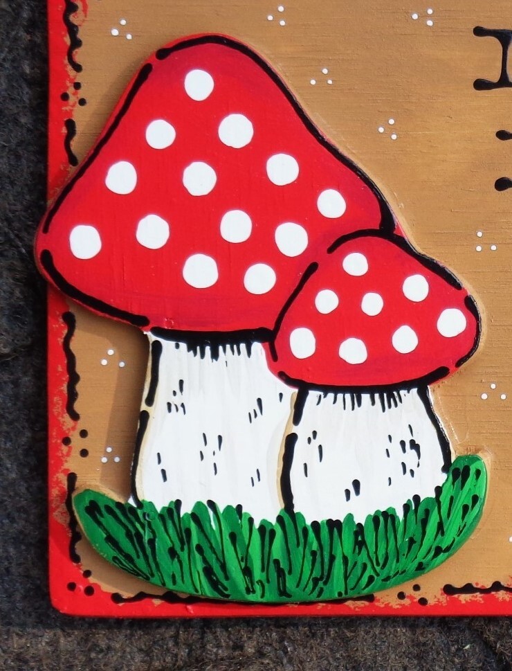 MUSHROOM OVERLAY Red White Kitchen Operating Hours SIGN Plaque Wood Wooden