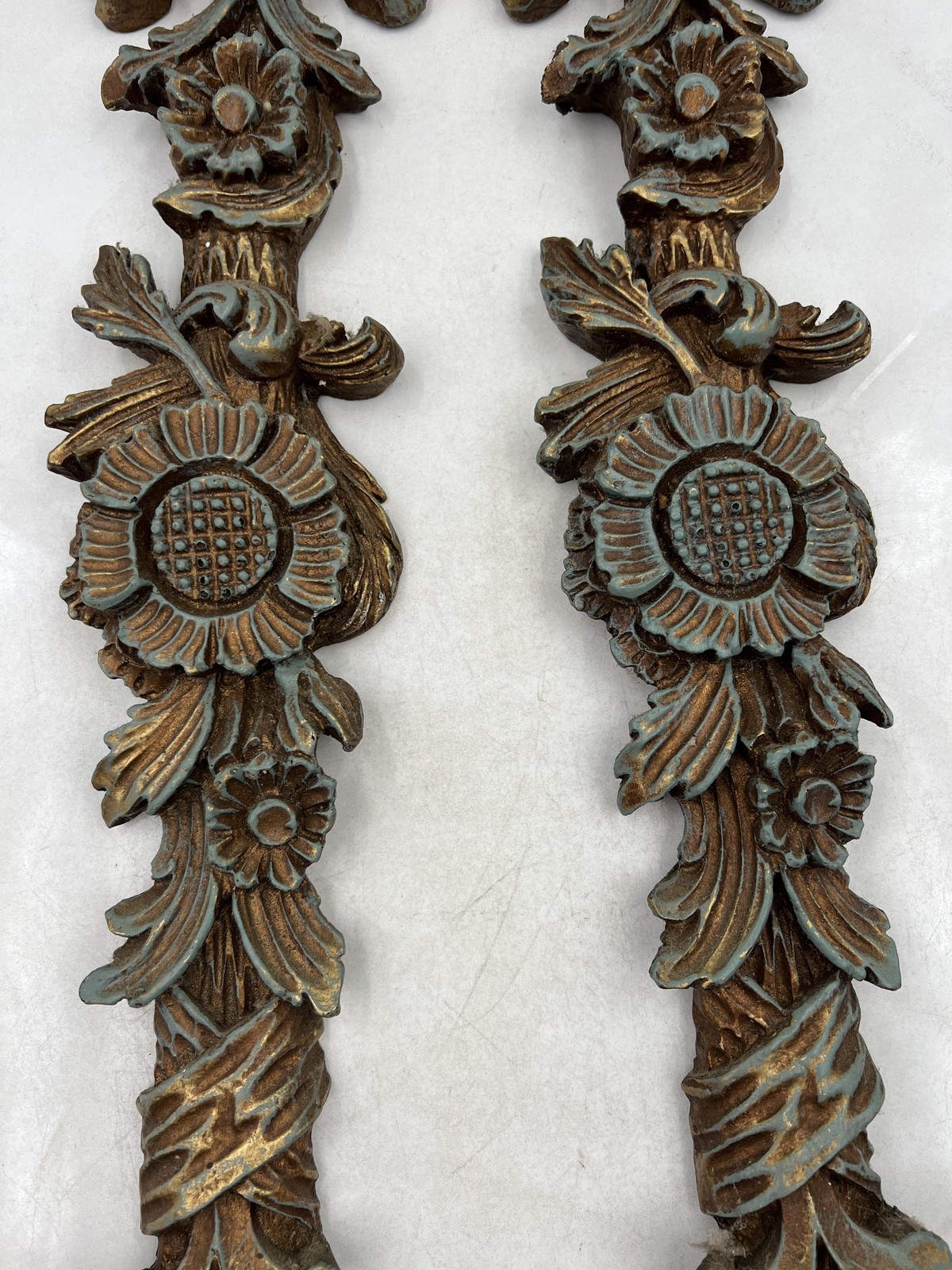 VTG Ornate Resin Wall Appliques Acanthus Floral Ribbon Rococo Green Gold French