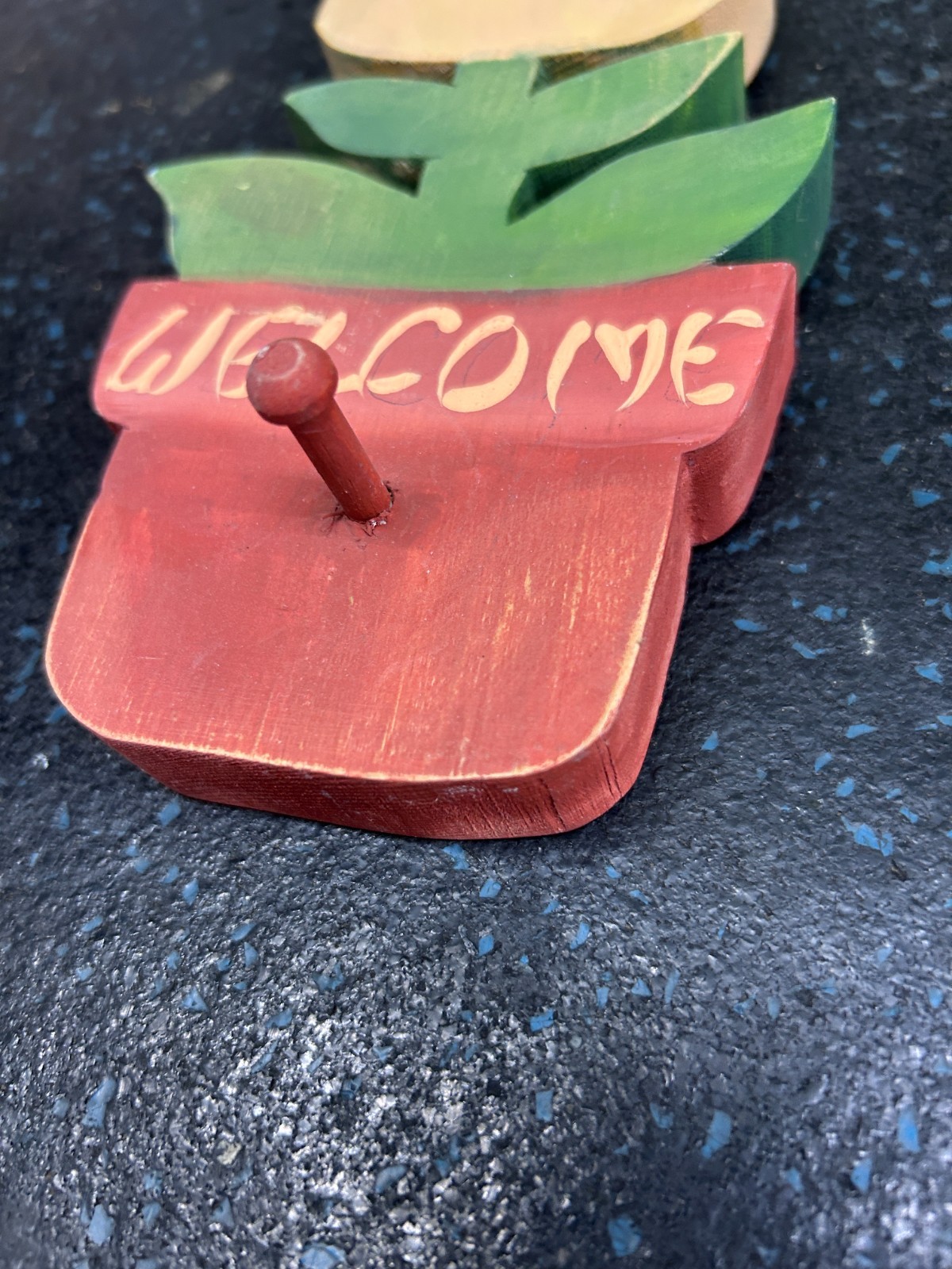 Wooden Welcome Sign Rustic Country Flower in Pot with Key holder 9×4