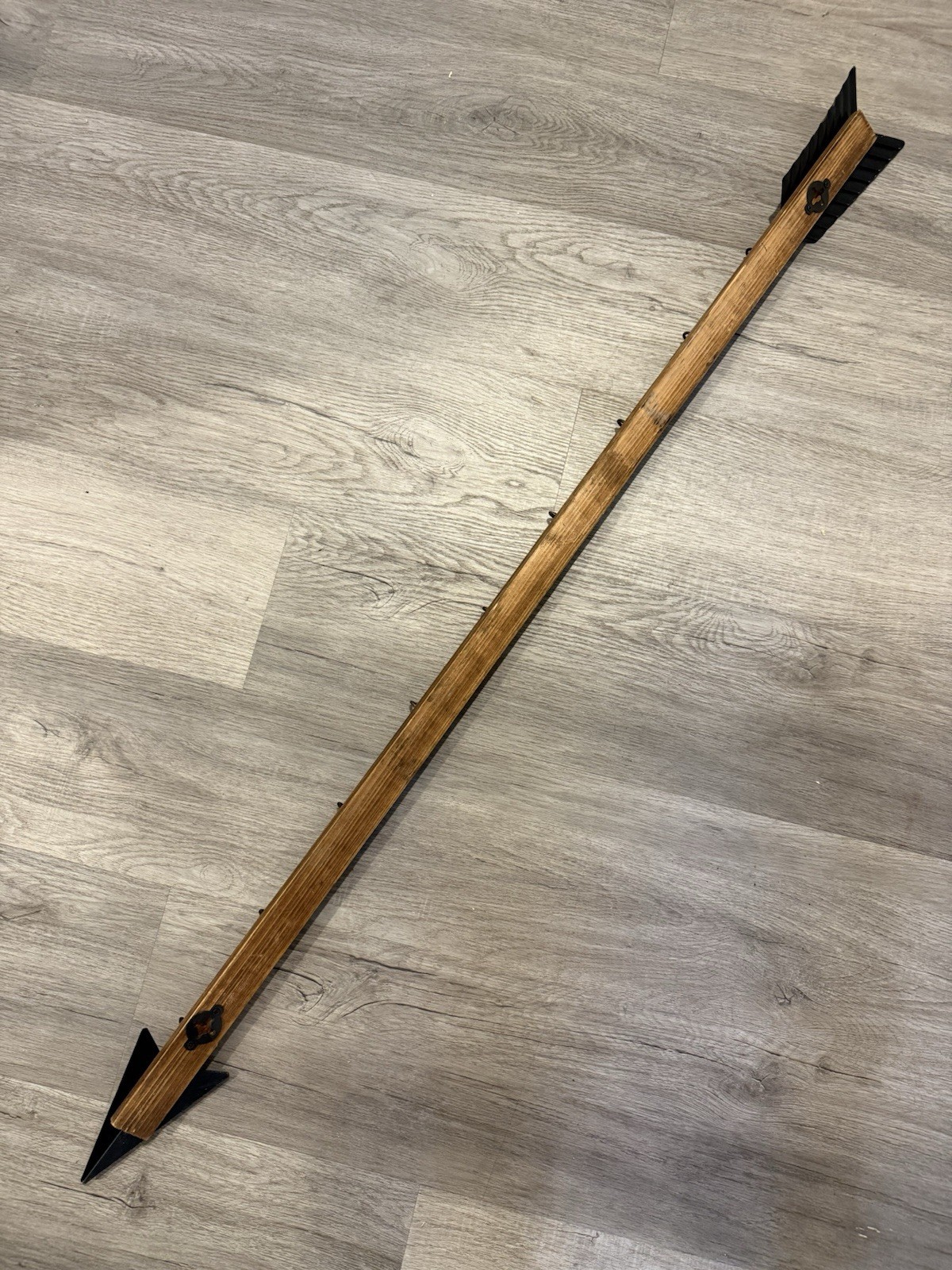 VTG Creative Co-op Metal Arrow Wall Decor With Hoocks For Hanging Keys Or Simila