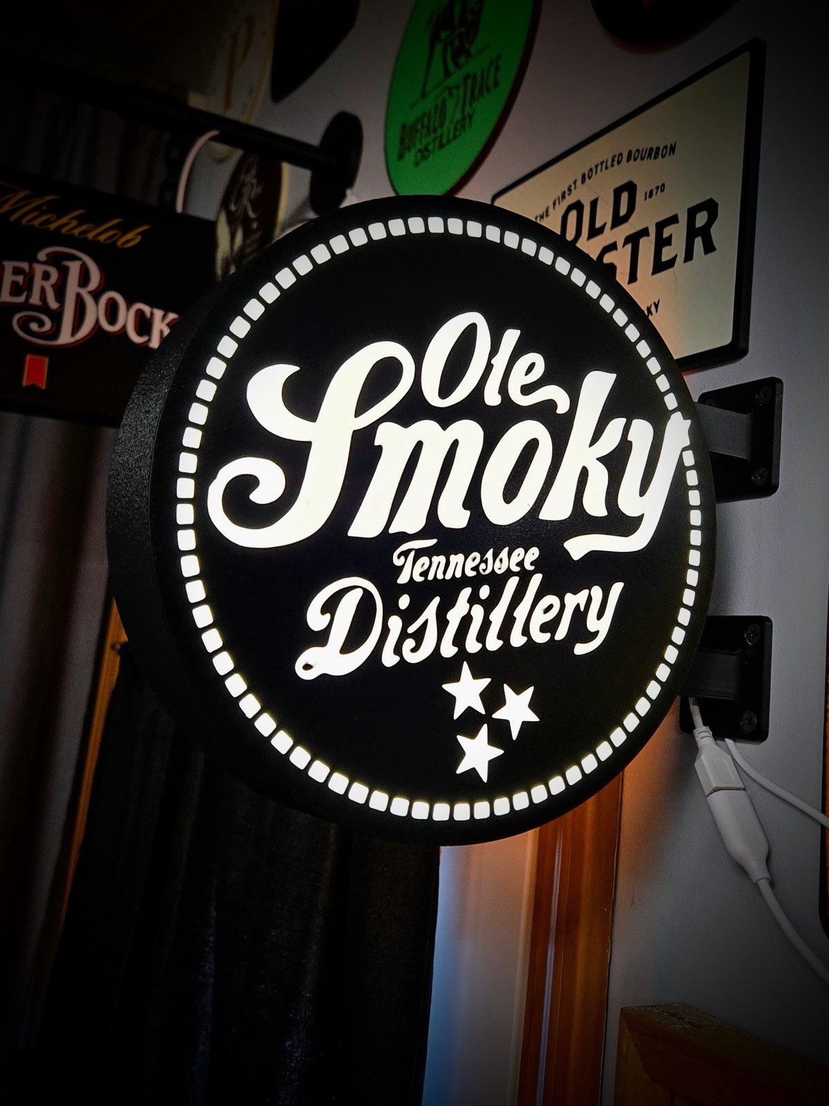 Ole Smoky Tennessee Distillery Round LED Light Box | USB Powered Bar Sign
