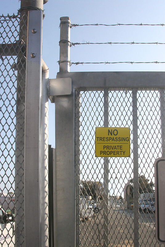 NO TRESPASSING – PRIVATE PROPERTY Sign : Solid Metal Aluminum Weatherproof Signs