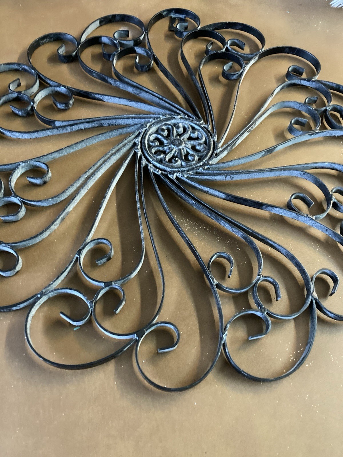 Black Matte Metal Wall Art Hanging Decor 16″ Round