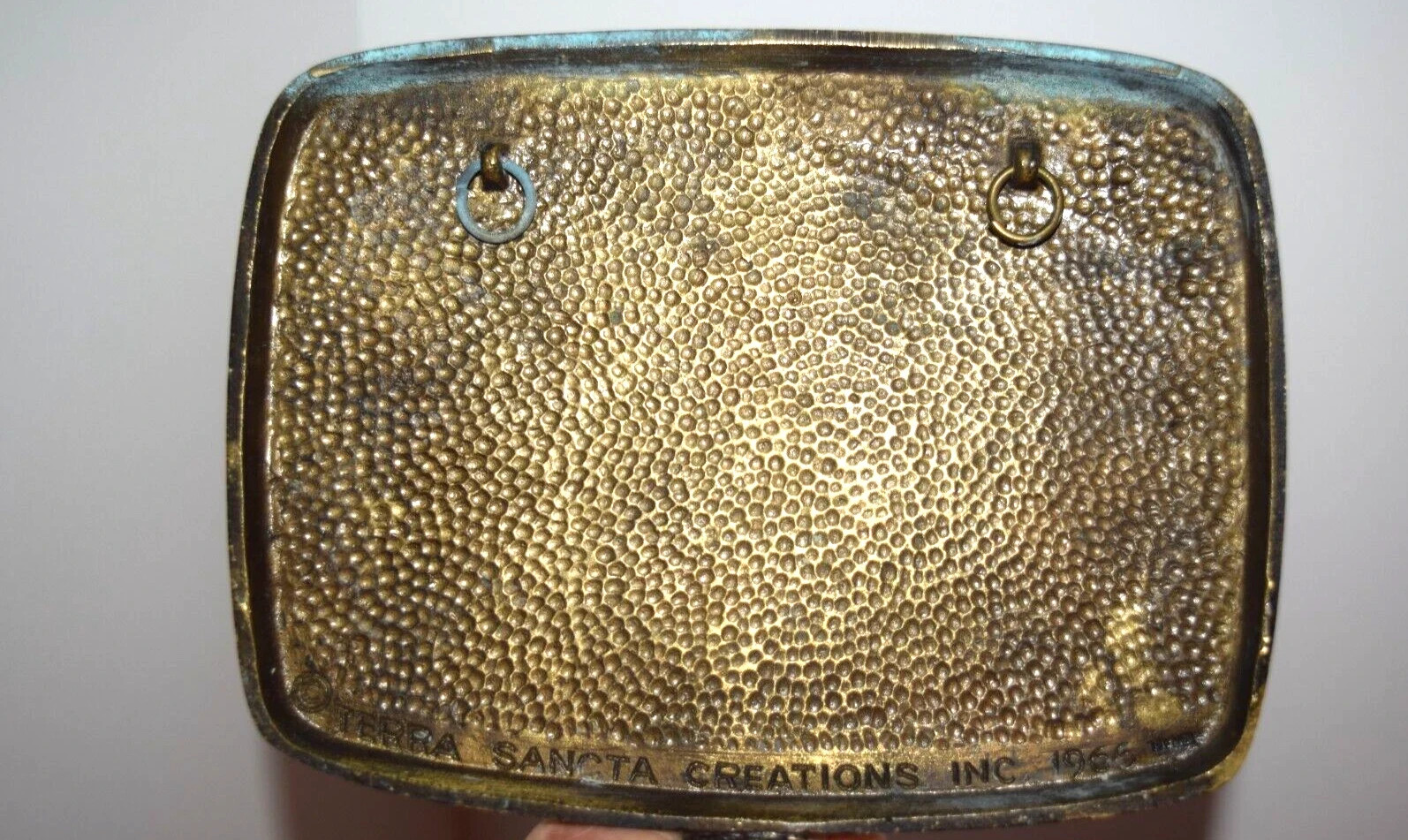 Terra Sancta Creations 1966 Brass Wall Plaque Hook Peace To All Who Enter Here