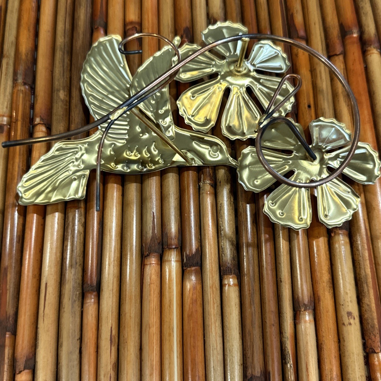 Tin Golden Hummingbirds With Flowers Lightweight Wall Hangings Vintage Set