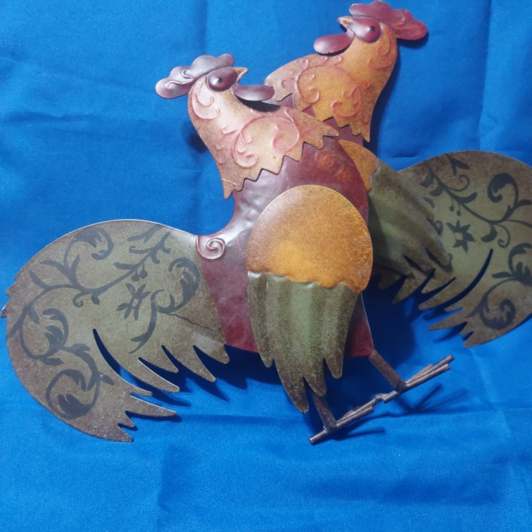 Metal Chicken Wall Art 3D rooster Farm House Hanging Decorations (Pair of 2)