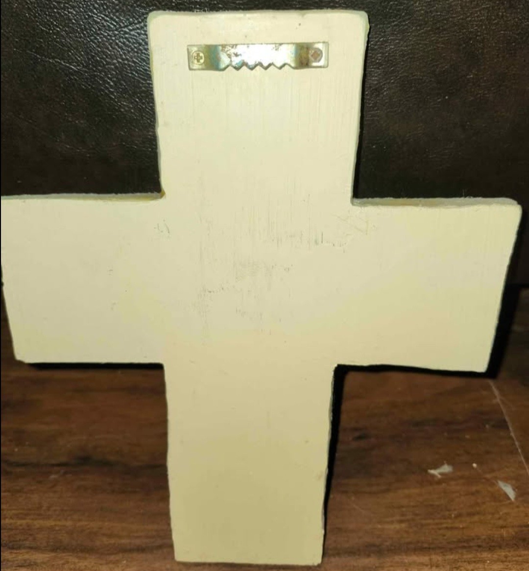 7″x1/2″x9″ Cross Wall Decor