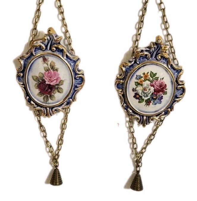 Vintage Victorian Style Porcelain Roses Floral Wall Plaques Hangings (2)