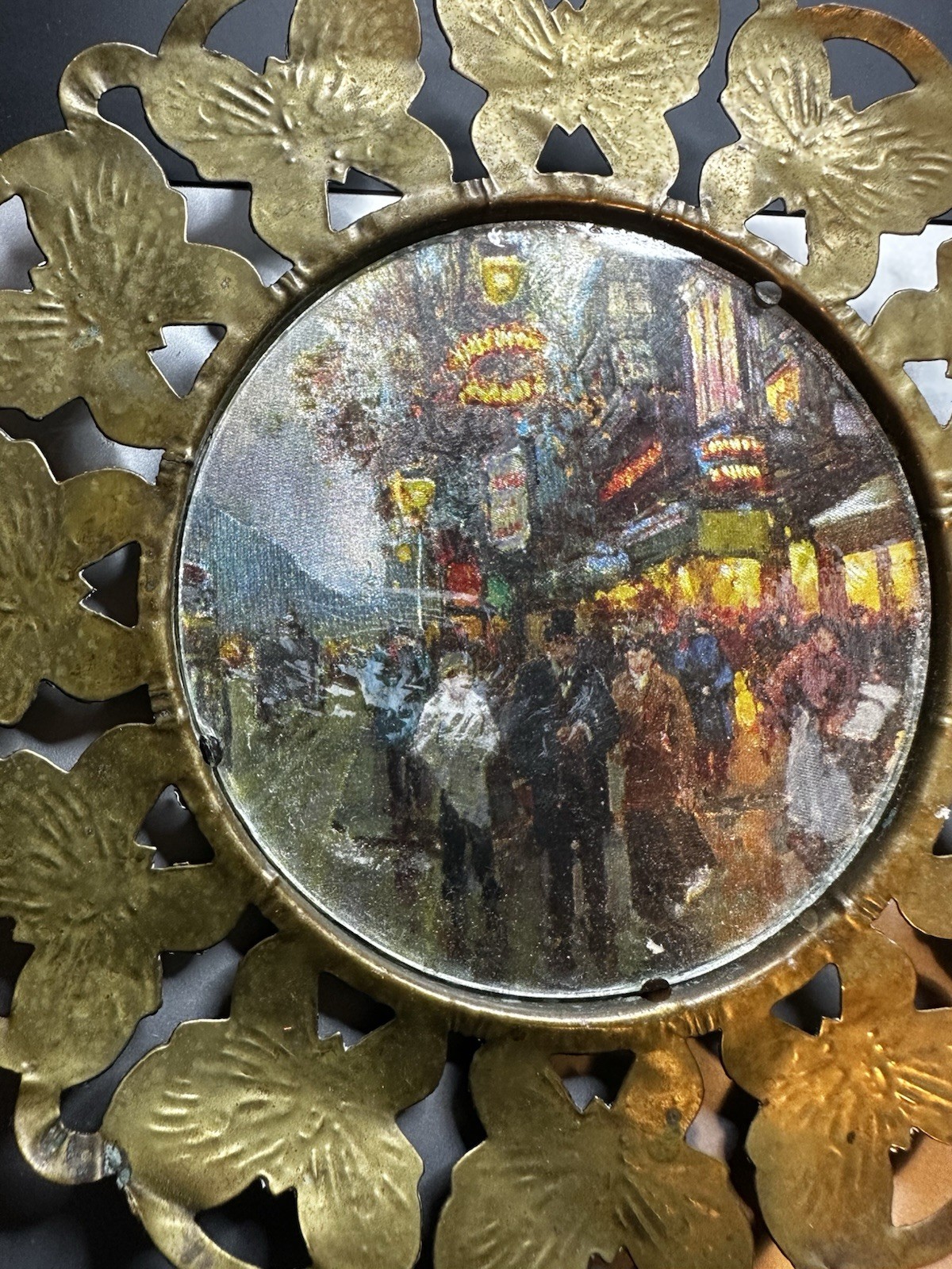 Victorian Style Round Metal Wall Plaques Gold Cityscape Portrait Art Set of 3