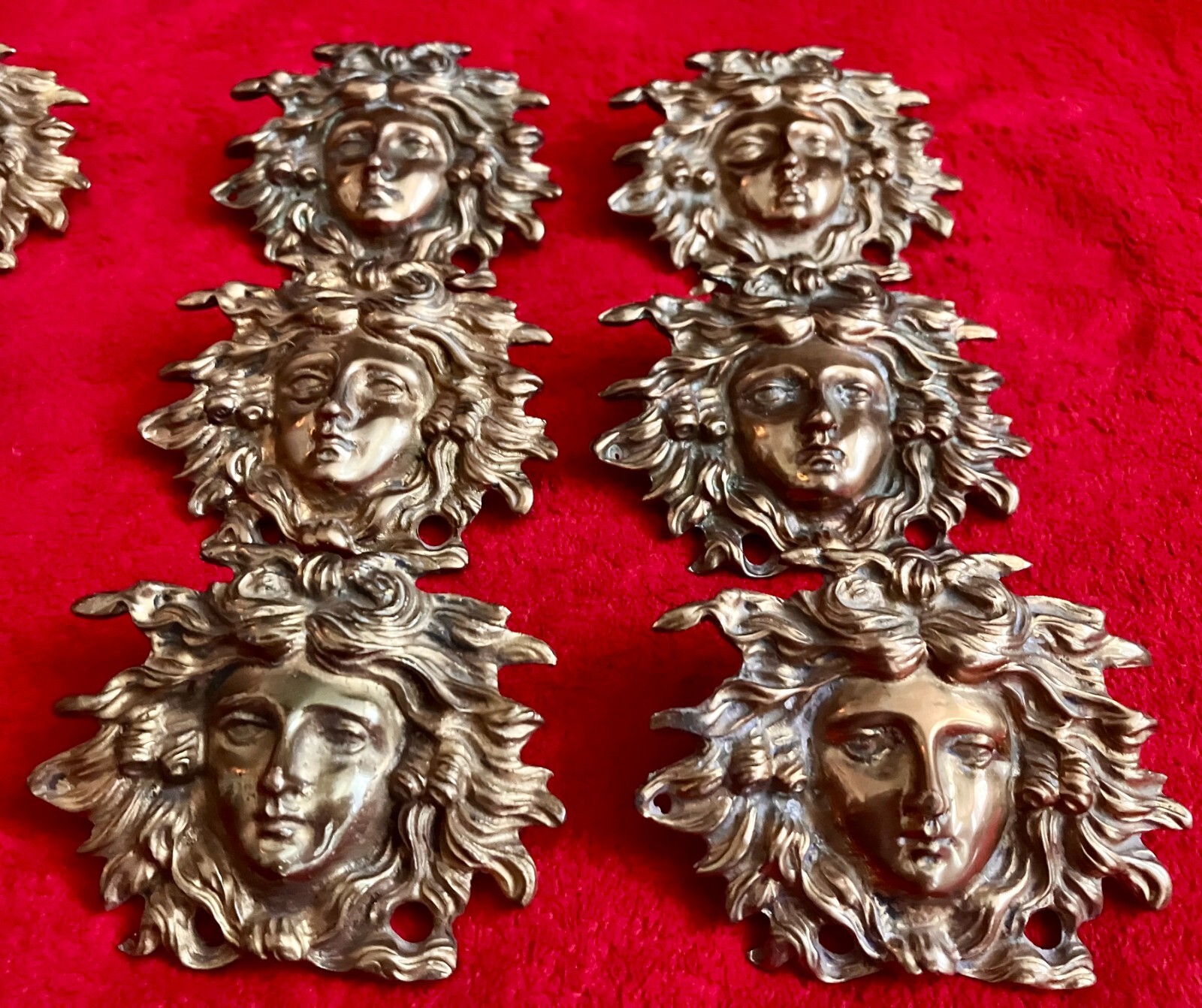 1 (one) Vintage VERSACE MEDUSA HOME DECOR WALL PLAQUE 3D SOLID BRASS GOLD AG