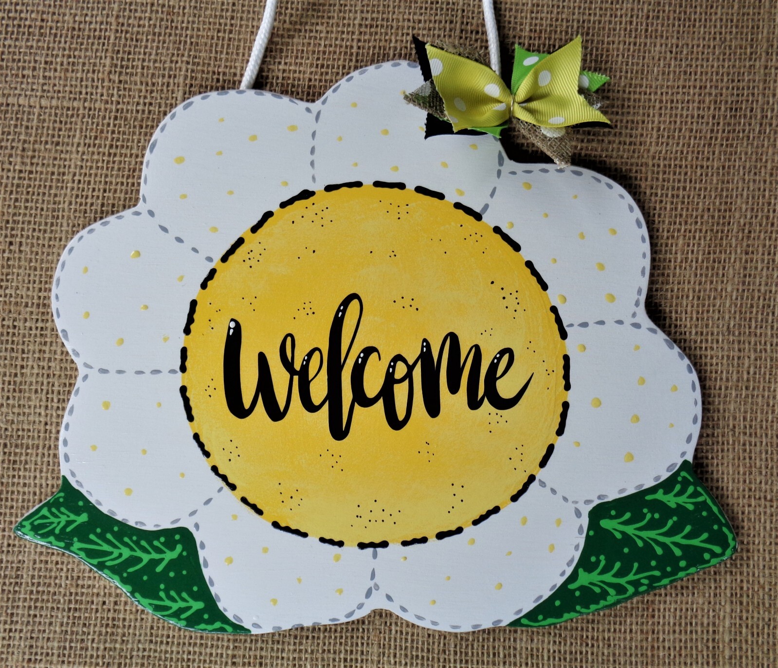 WELCOME White Daisy Flower SIGN Wall Door Hanger Plaque Wood Indoor/Outddor