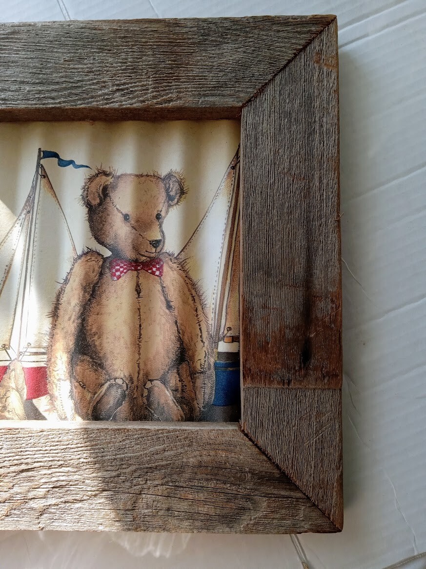 Wavy Metal Wall Art 3D Americana Country Teddy Bears Children’s Room Wood Frame