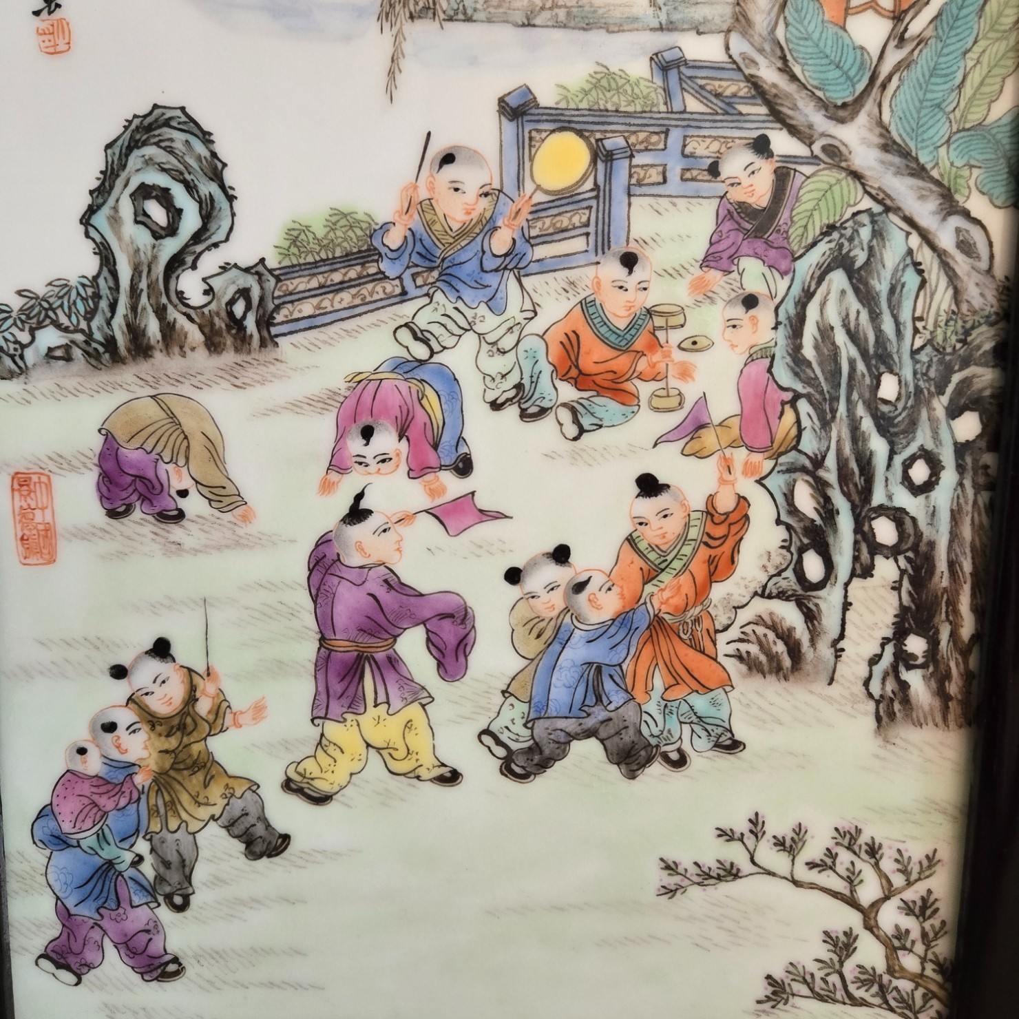 Chinese Antique Famille Rose Porcelain Plaque/Tile in STAND boys playing