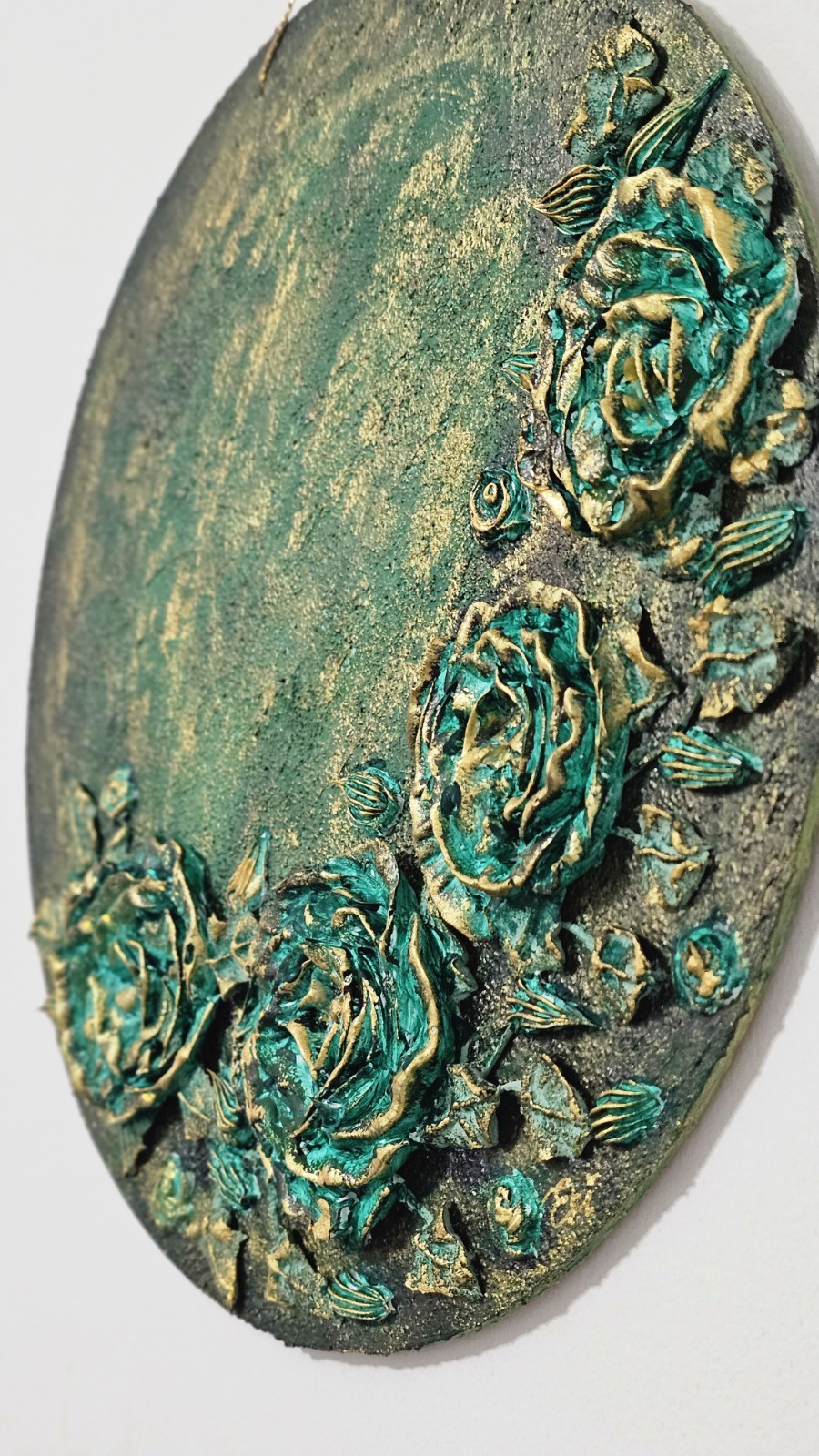 Textured Green & Gold Round Wall Art, Floral Relief Hanging Decor 3D